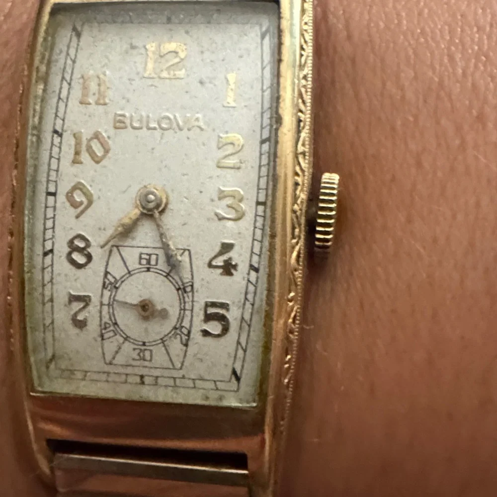 Bulova vintage Gold Watch gold filled
